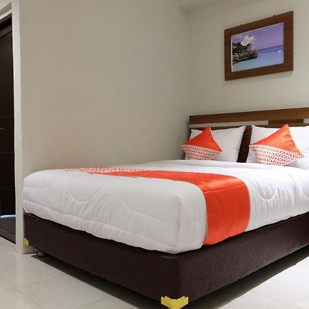 Super Oyo 2756 Anata Hotell Makassar Eksteriør bilde