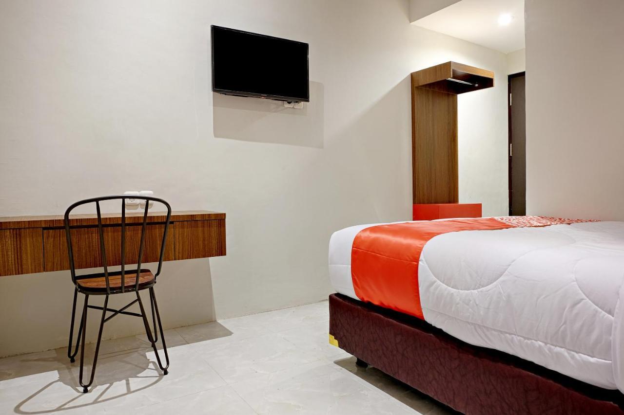 Super Oyo 2756 Anata Hotell Makassar Eksteriør bilde