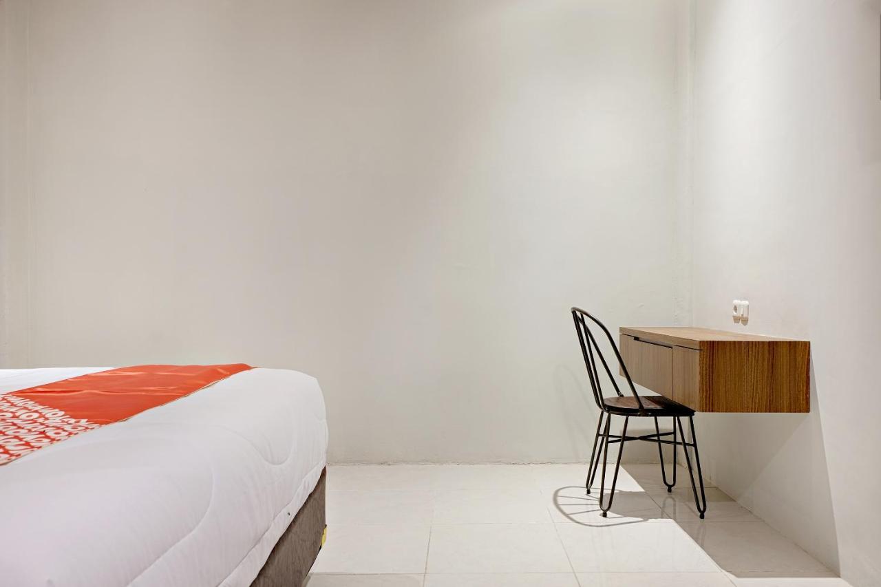 Super Oyo 2756 Anata Hotell Makassar Eksteriør bilde